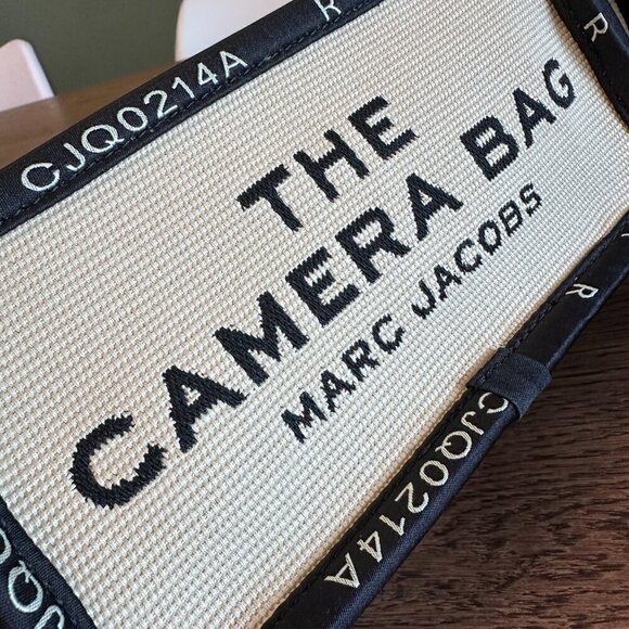 NWT!Marc Jacobs The Camera Bag -White Canvas with Black logo binded edge - Picture 15 of 16